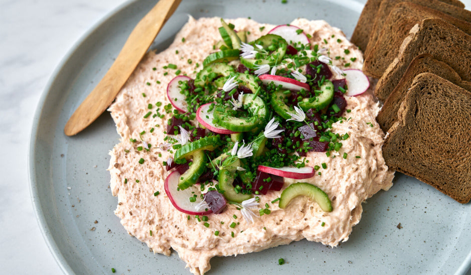 Smoked Salmon Yogurt Dip